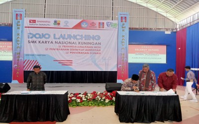 Perpanjangan MOU Pintar Bersama Daihatsu SMK Budi Perkasa