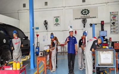 Verifikasi TUK (Tempat Uji Kompetensi) Keahlian oleh Pengawas di SMK Budi Perkasa
